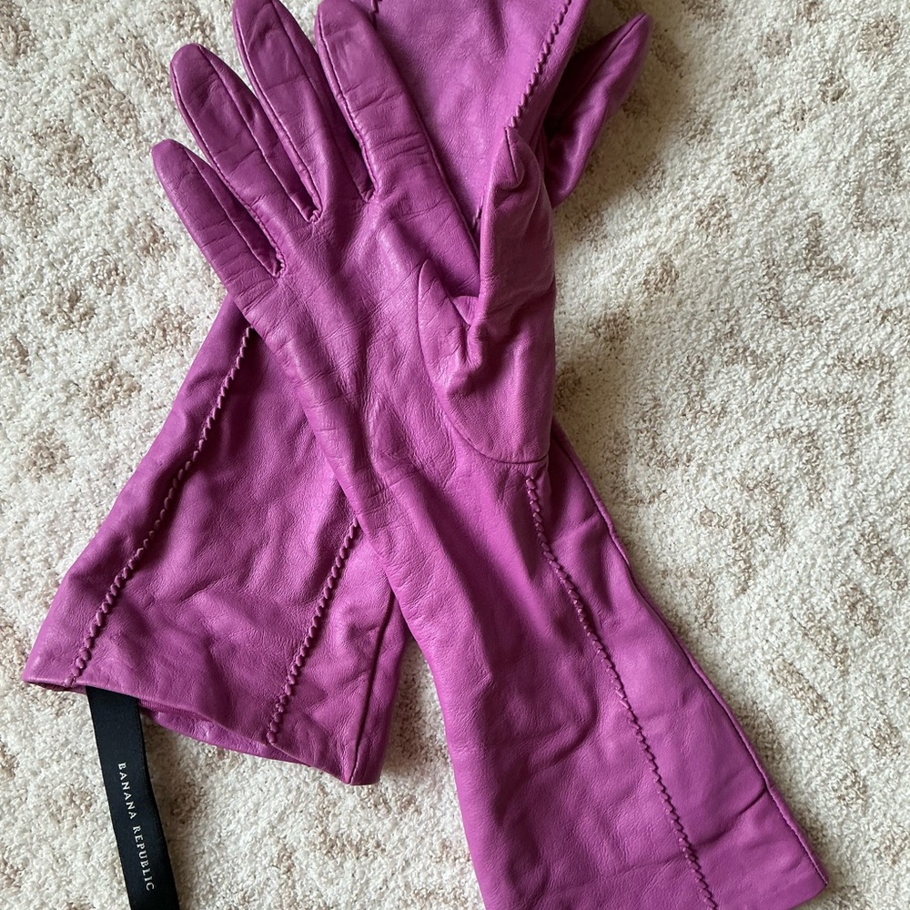 Vintage Banana Republic Fuchsia Women's Gloves - Picture 2 of 4